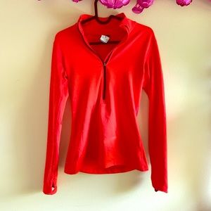 GREAT condition SMALL NIKE QUARTER ZIP